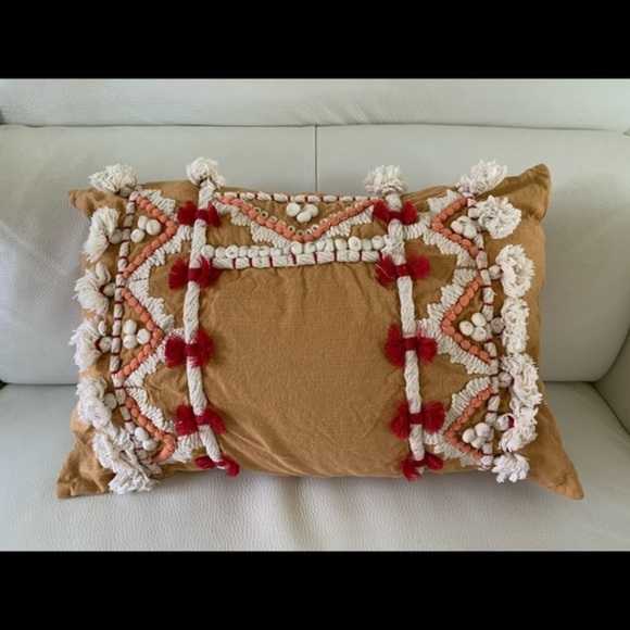 Pillow Case - Picture 1 of 8